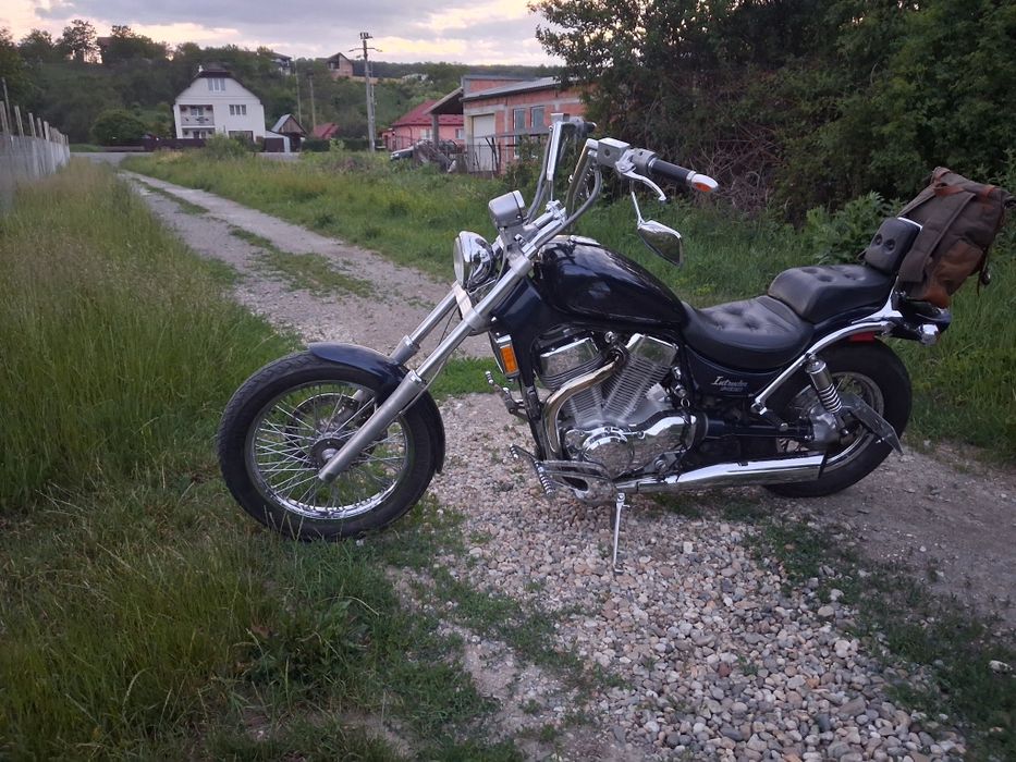 Suzuki VS 1400 Intruder Model American