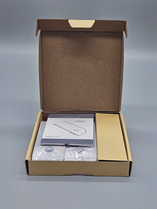 LED лампи със сензор за движение, магнитен монтаж и USB-2 броя