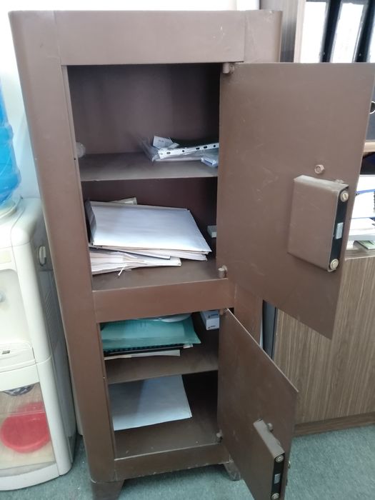 Продаются сейфы советские