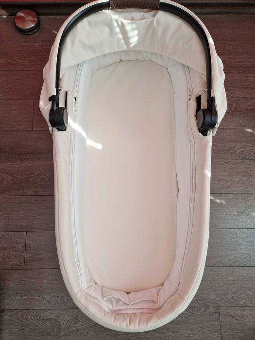 CYBEX Кош за новородено COT S LUX Seashell Beige Light