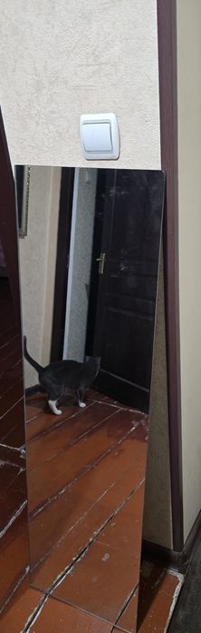 Зеркало продается