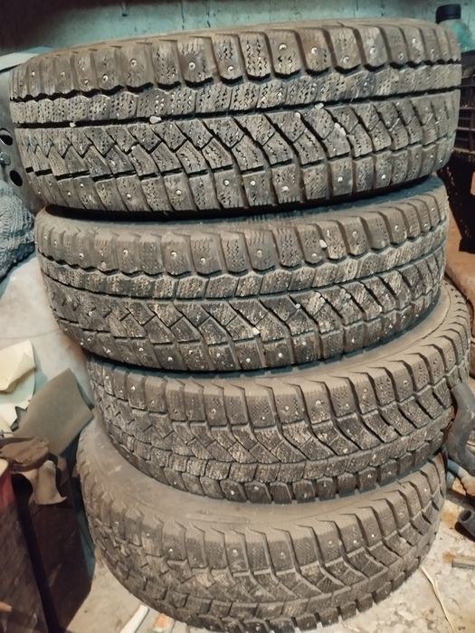 Шины с диском комплект