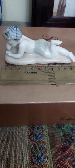 Статуэтку продам фарфор ЛФЗ