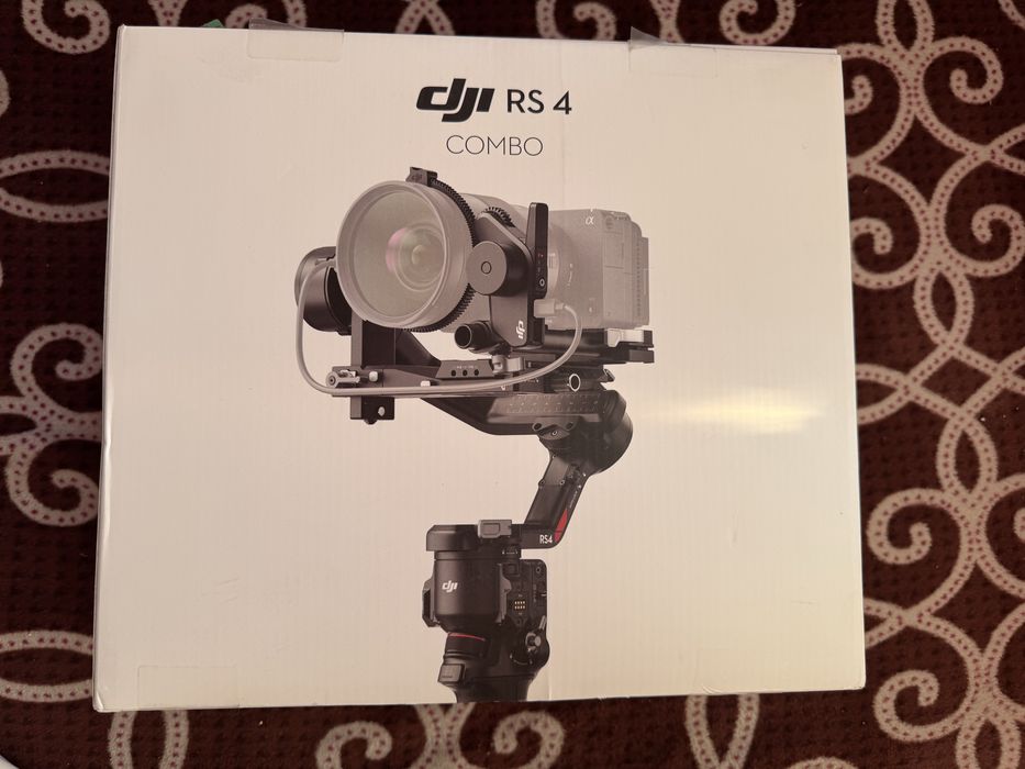 Стабилизатор DJI RONIN RS 4 PRO Combo