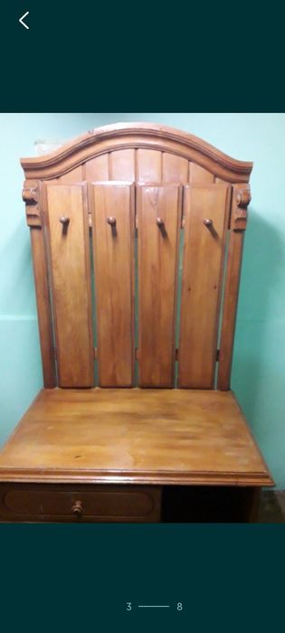 Cuier din lemn masiv