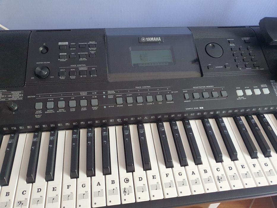 Синтезатор Yamaha PRS e463