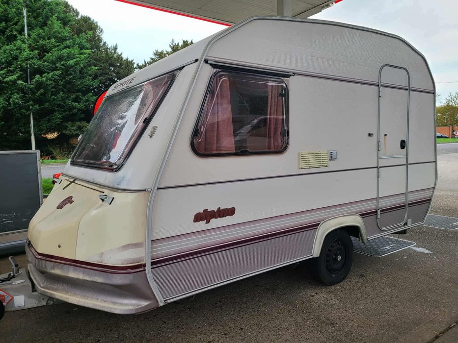 Caravana recent adusa din anglia