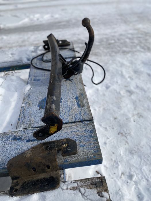 Фаркоп на киа рио.