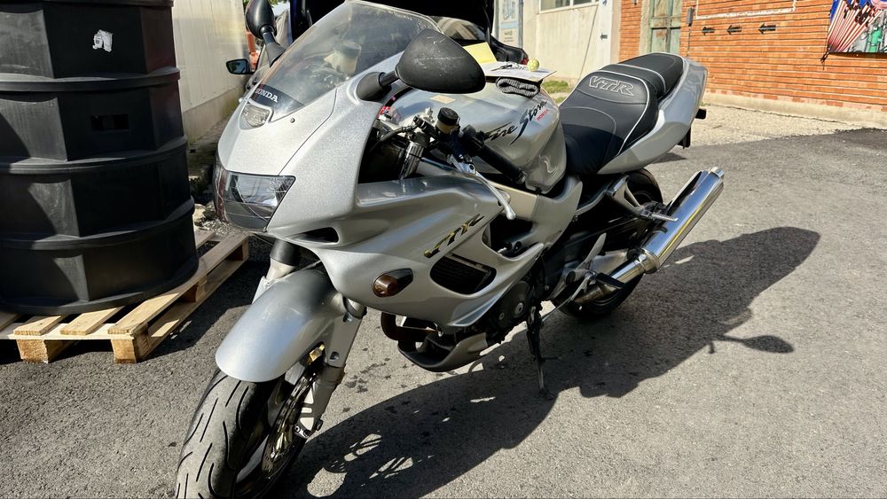 Honda VTR 1000 Firestorm an 1999