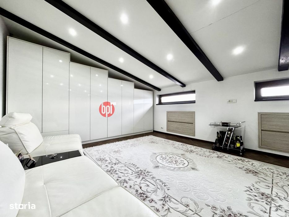 SE VINDE Apartament pe 2nivele situat central in Falticeni, jud. SV