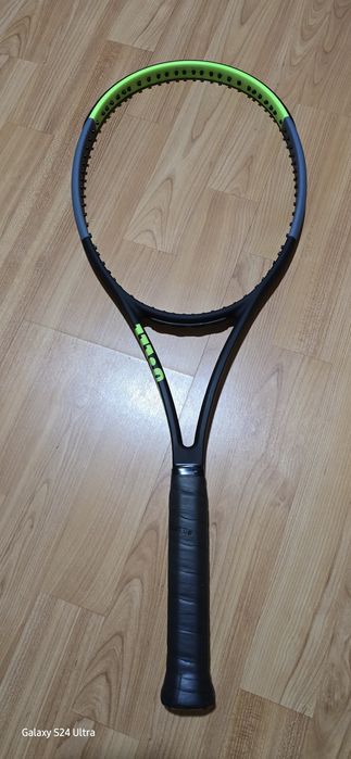 Rachetă tenis Wilson Blade V7, 98, 18/20 racordată