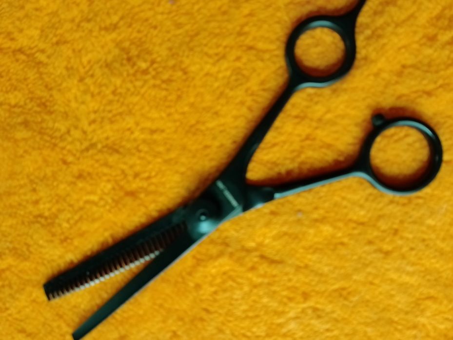 Foarfeca frizeri rărit profesional