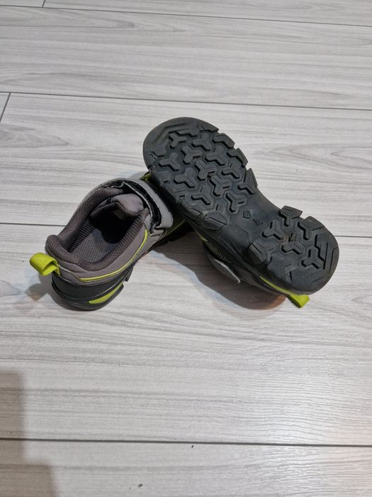 Papuci de drumeție Decathlon mărimea 30