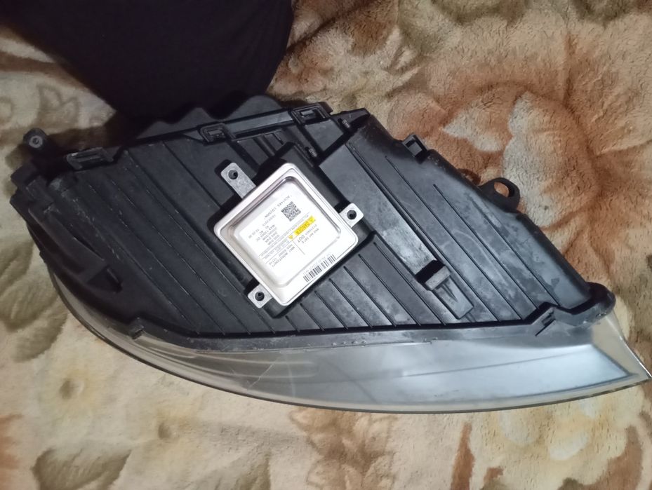 Фара на Вольво Volvo v40