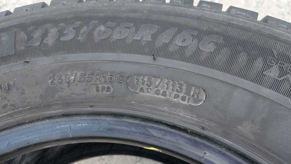 235/65 R16C • Vara • Michelin Agilis 115/113R | 2 buc | Pret/buc