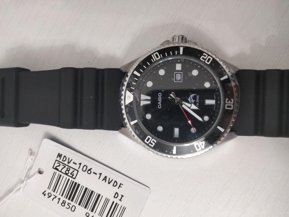 Casio MDV 106-1AVDF