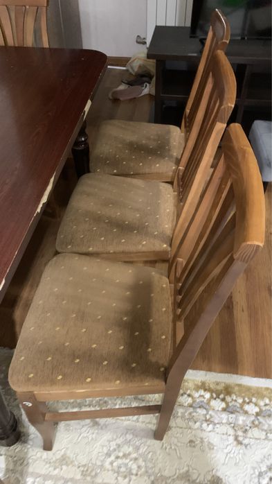 Орындыктар 2000 тенгеден