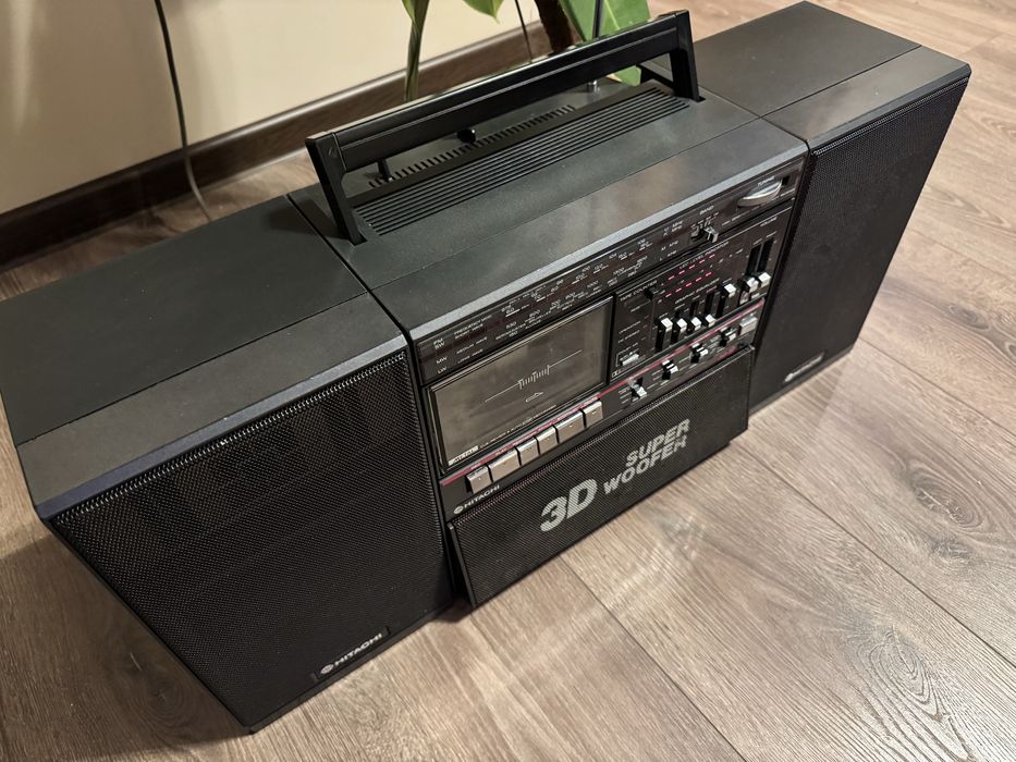 Касетофон Hitachi Trk 9230e