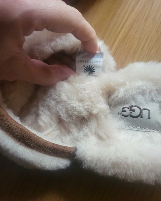 UGG 39 Нови пантофи / чехли