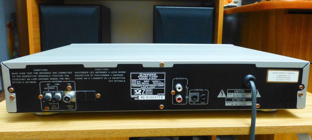 Tuner Pioneer ca nou