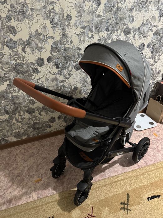 Продадим детскую коляску в хорошем состоянии.