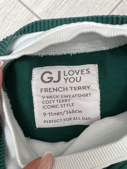 Продам кофты на девочку