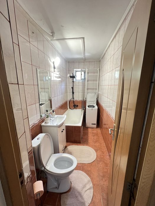 Închiriez apartament 2 camere la etaj 2 în Zalău