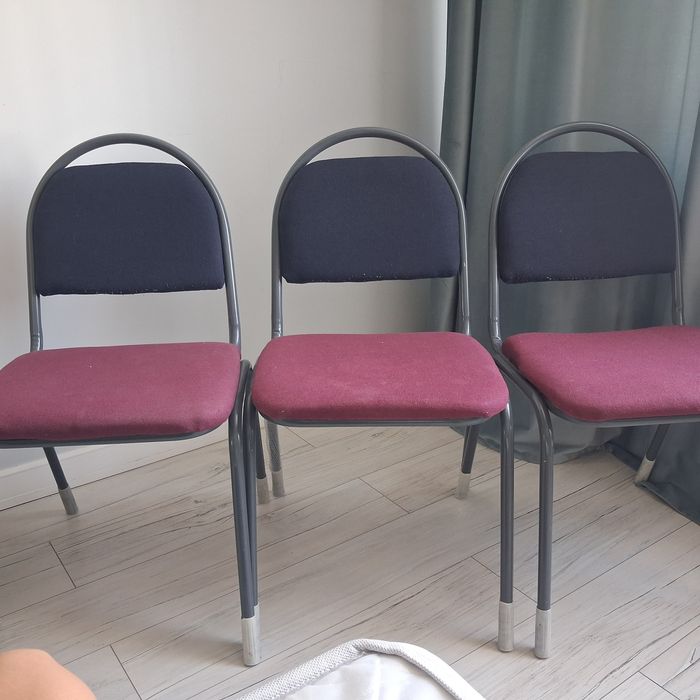 Продам 3 стула качество хорошее