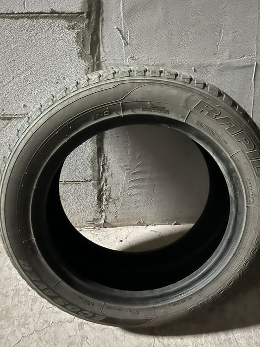 Покрышка летние R18 235/55