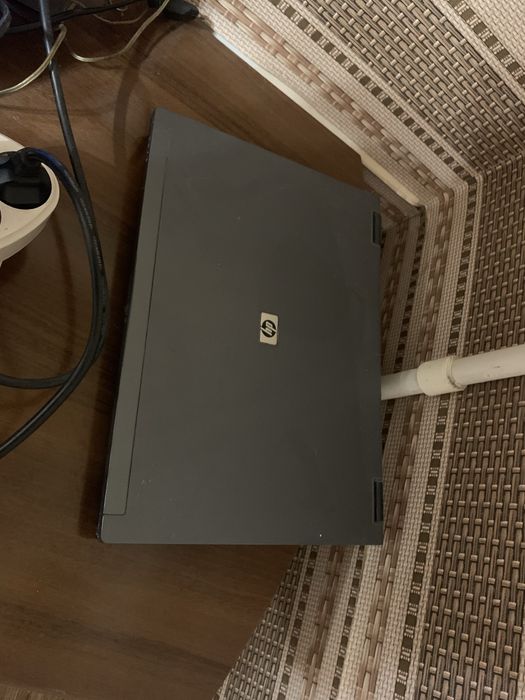 Продам ноутбук HP сломанный