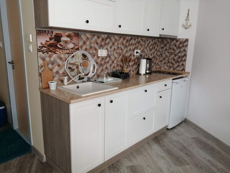 Дава се под наем Едностаен апартамент в Варна, м-т Евксиноград - 40 кв.м за 295.8 € - Снимка #4