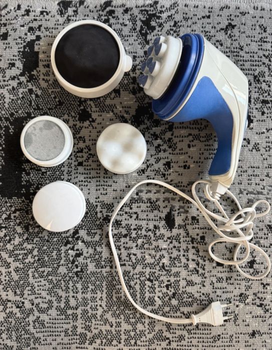 Aparat masaj Relax & Tone