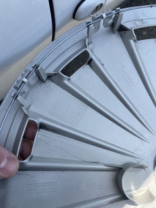 Тасове audi 16 перфектни