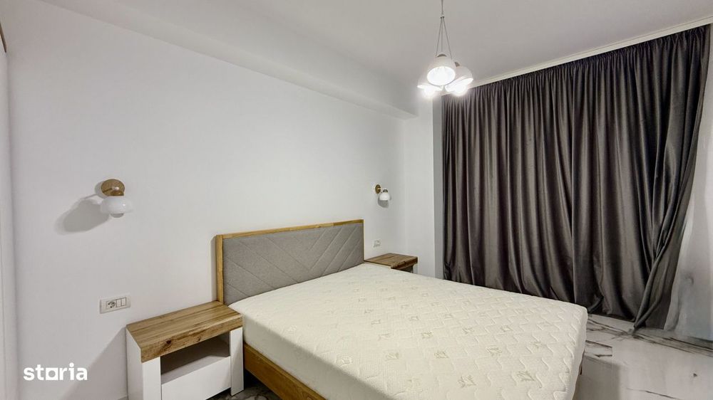 Apartament cu 3 camere si 2 locuri de parcare in Mamaia frontal la MAR