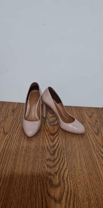 Pantofi crem Anna Cori de piele