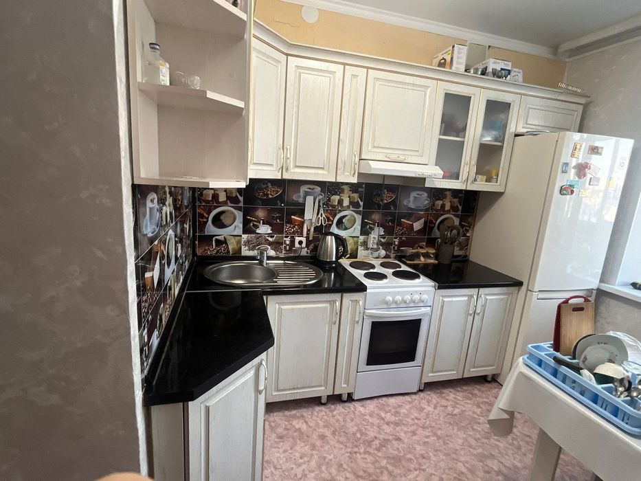 Кухонный гарнитур продам