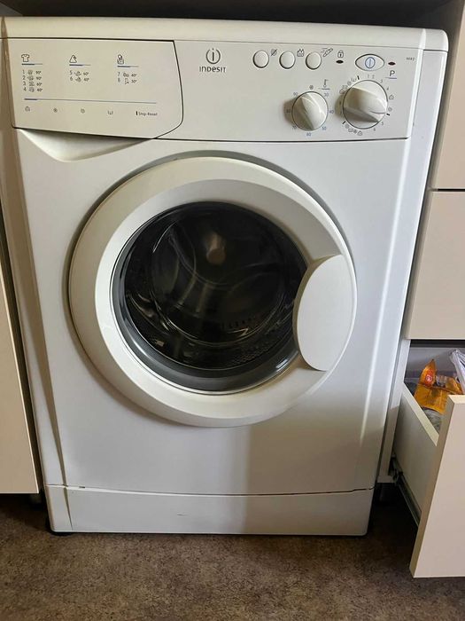 Стиральная машина Индезит 8 килограмм