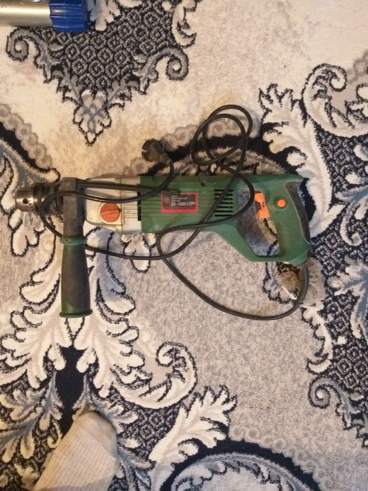 Инструментлар сотилади