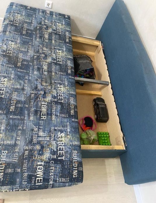 Диван в отличном состоянии