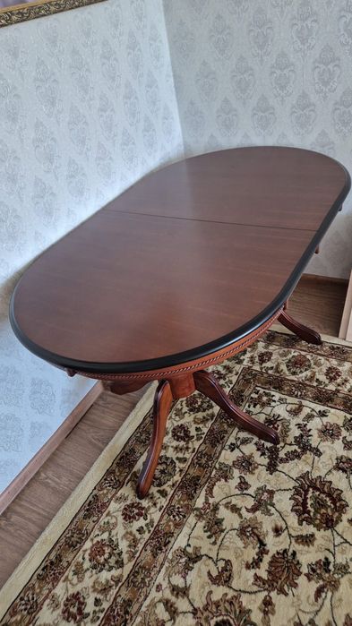 Продам стол деревянный