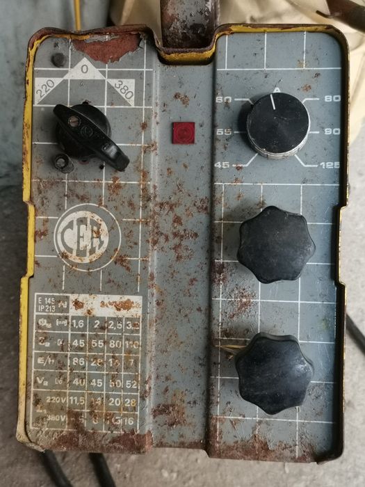 Компресор и други неща от гаража