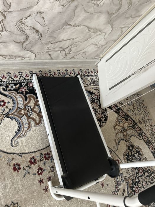 беговая дорожка.