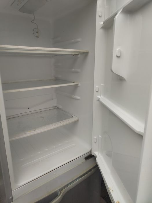 Газ плита и холодильник