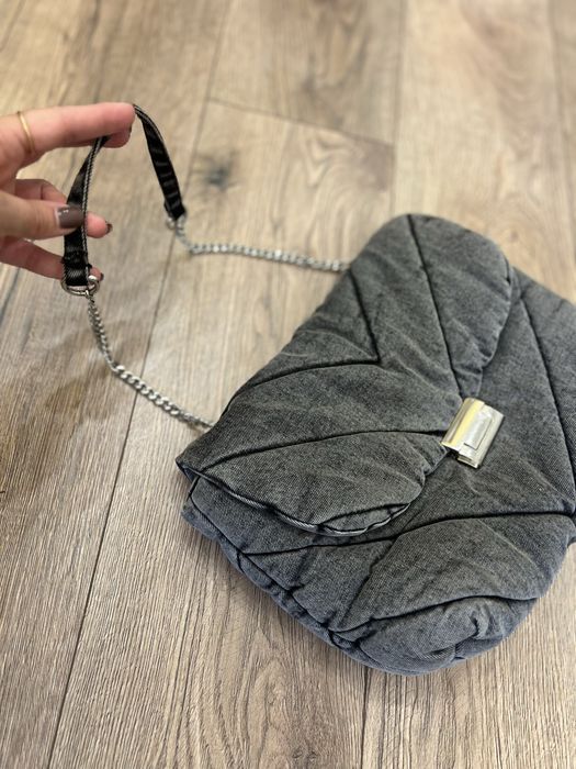 Сумка от бренда Zara