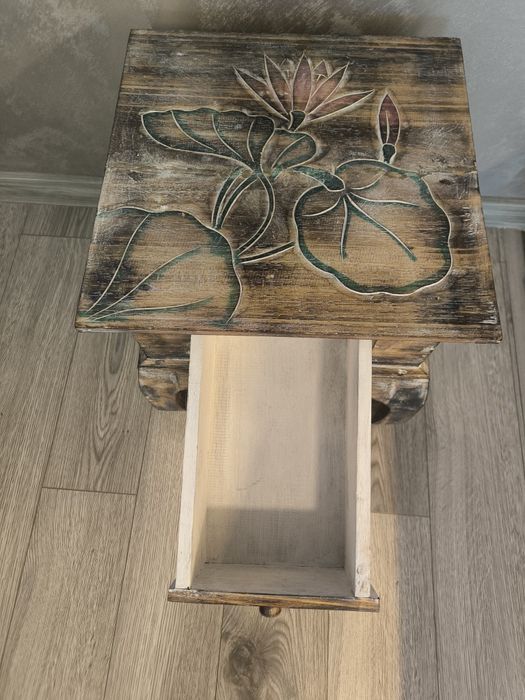 Нощни шкафчета-ръчна изработка