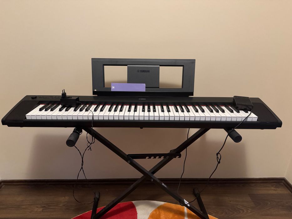 Pian digital Yamaha  NP-32 Piaggero, stativ si pedala sustain Yamaha