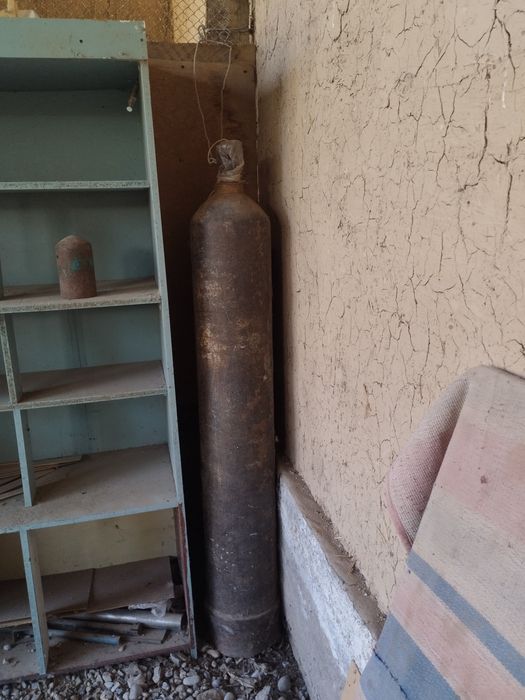 Продам кислородный баллон с редуктором