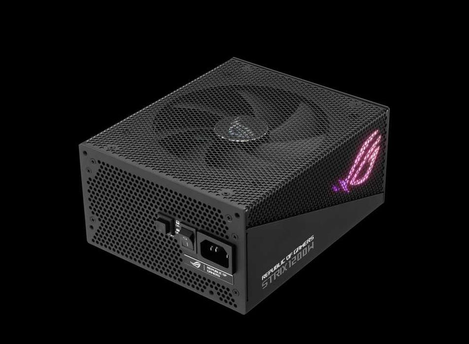 Новый модульный блок питания ASUS ROG STRIX 1200W GOLD AURA EDITION.