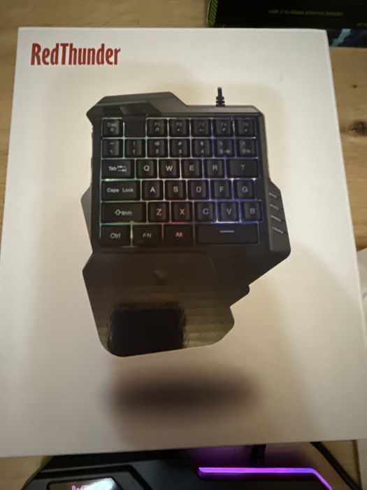 Tastatura Gaming RedThunder C30 RGB One Hand USB Keypad Gamer Jocuri PC Laptop
