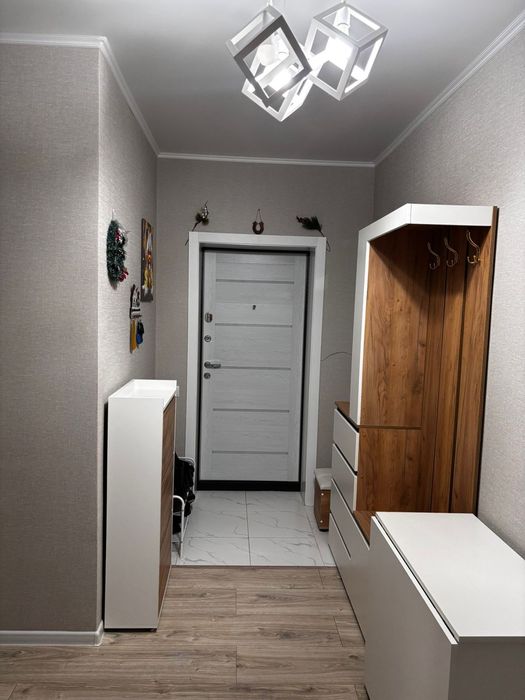 Продам квартиру ( полностью мебелированная).